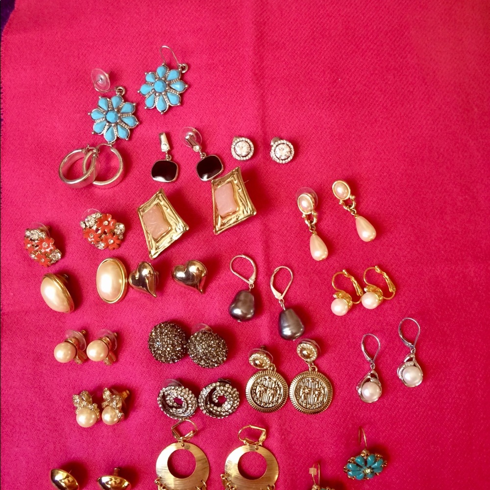 Post earrings - Picture 5 of 6